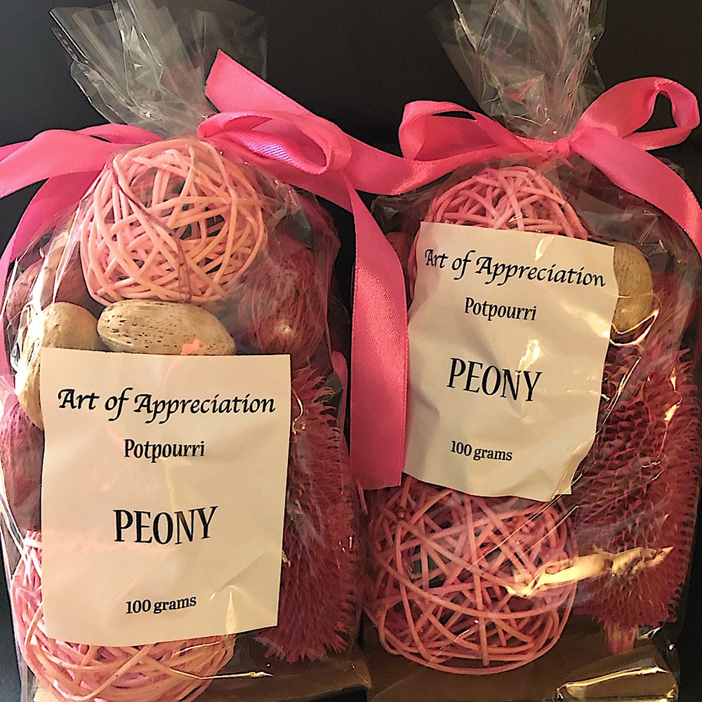 Peony Potpourri Decorative bags- 2 bags- DISCOUNTED SHIPPING! 🚚😊